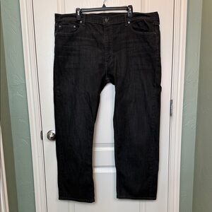 EUC Levi’s Men's Dark Black 559 Relaxed Straight Jeans Sz 44X30